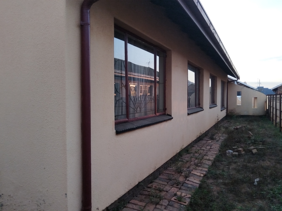 3 Bedroom Property for Sale in Sebokeng Zone 10 Gauteng
