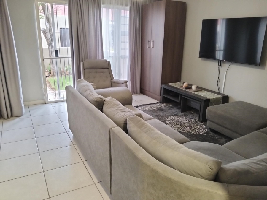 3 Bedroom Property for Sale in Garsfontein Gauteng