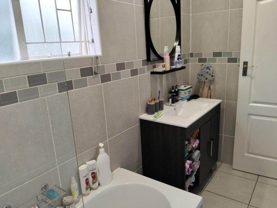 3 Bedroom Property for Sale in Garsfontein Gauteng