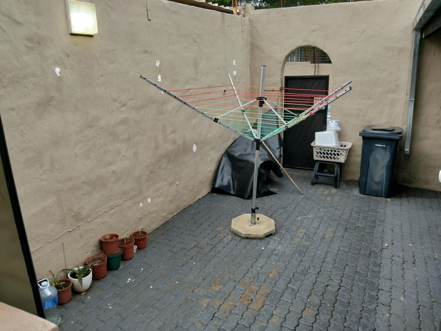 3 Bedroom Property for Sale in Garsfontein Gauteng