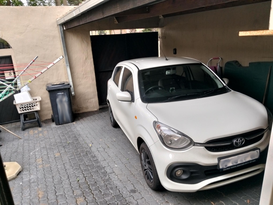 3 Bedroom Property for Sale in Garsfontein Gauteng