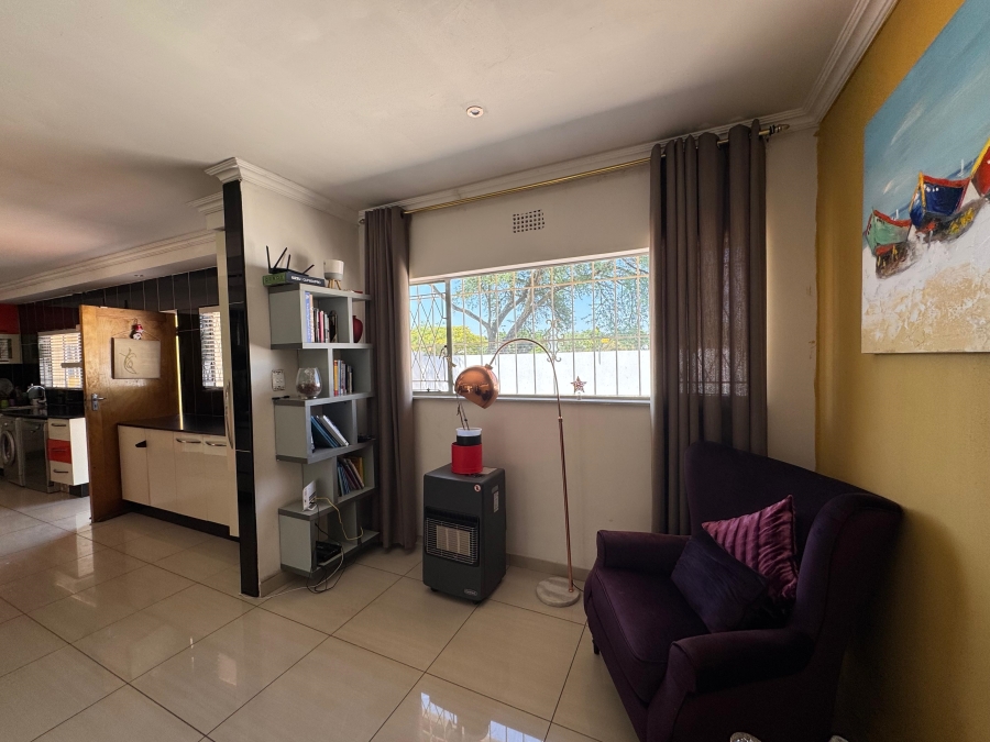 4 Bedroom Property for Sale in Mulbarton Gauteng