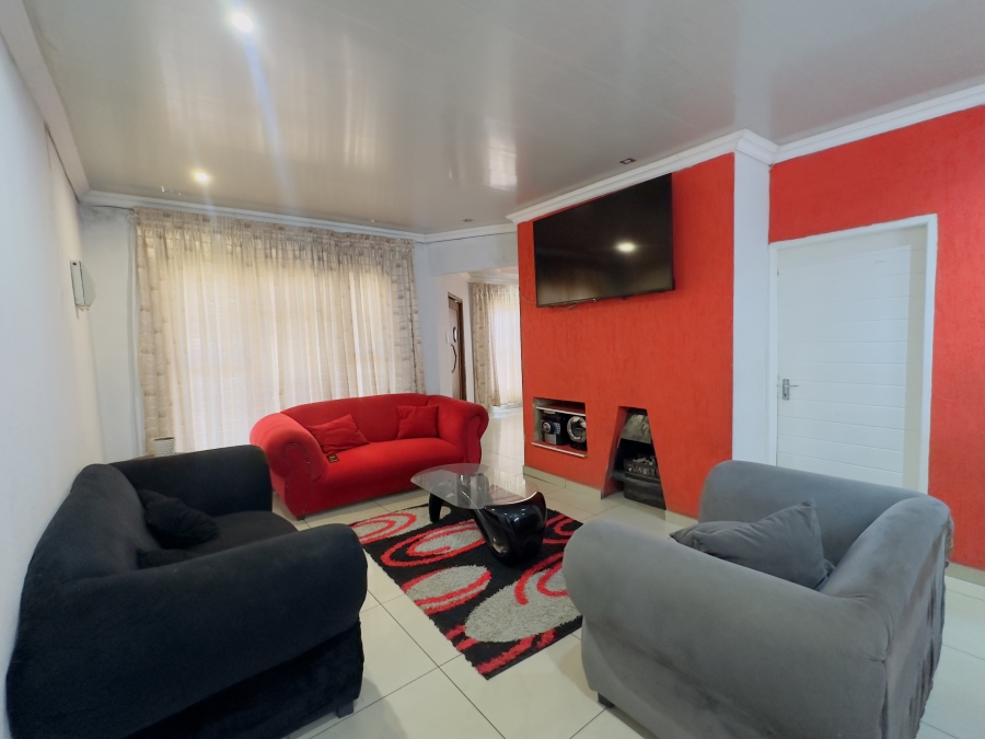 3 Bedroom Property for Sale in Tsakane Gauteng