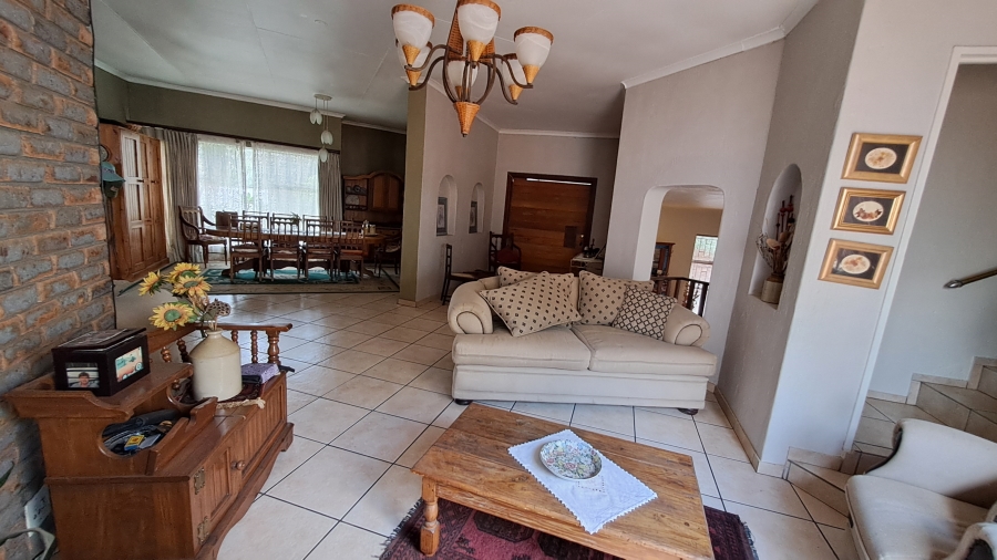 4 Bedroom Property for Sale in Overkruin Gauteng