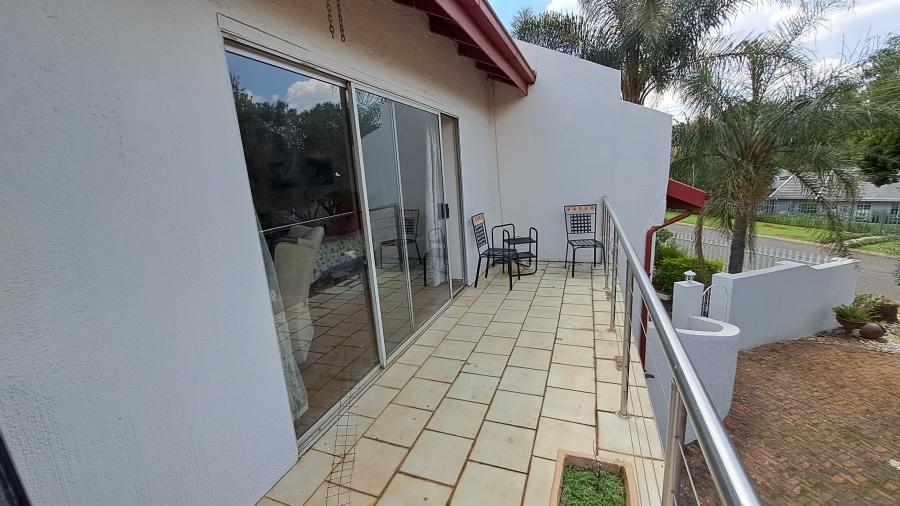 4 Bedroom Property for Sale in Overkruin Gauteng