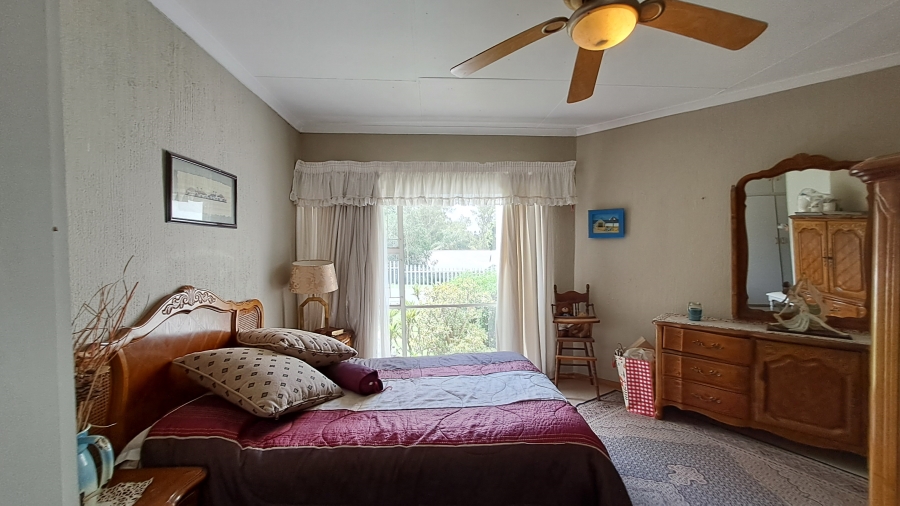 4 Bedroom Property for Sale in Overkruin Gauteng