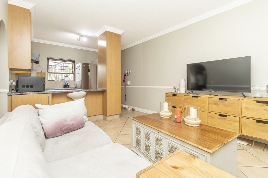 1 Bedroom Property for Sale in Sunninghill Gauteng