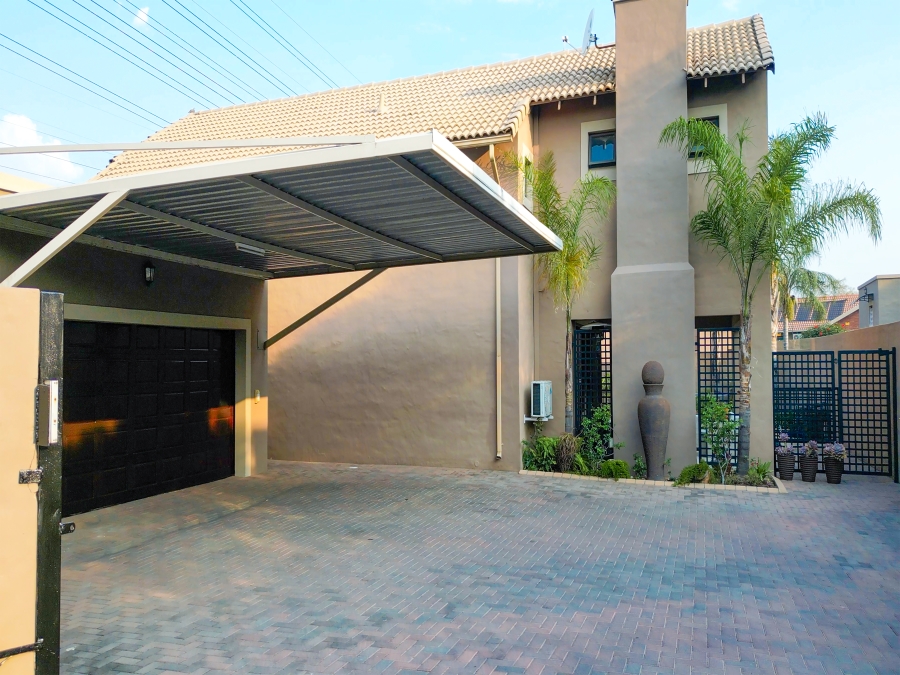 4 Bedroom Property for Sale in Olivedale Gauteng