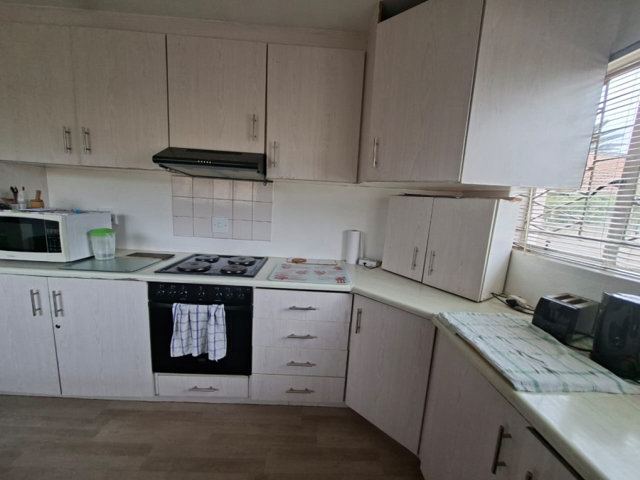 3 Bedroom Property for Sale in Bakerton Gauteng