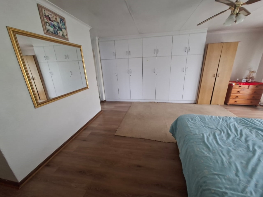 3 Bedroom Property for Sale in Bakerton Gauteng