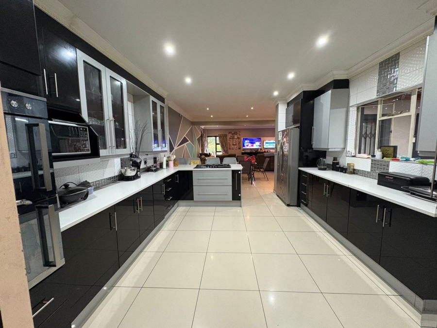 3 Bedroom Property for Sale in Sunnyridge Gauteng