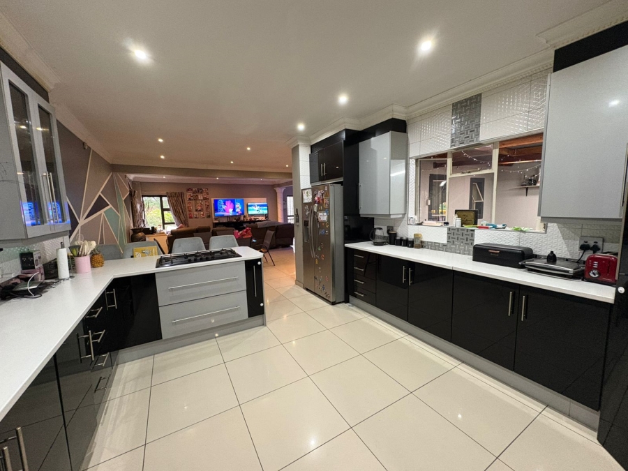 3 Bedroom Property for Sale in Sunnyridge Gauteng