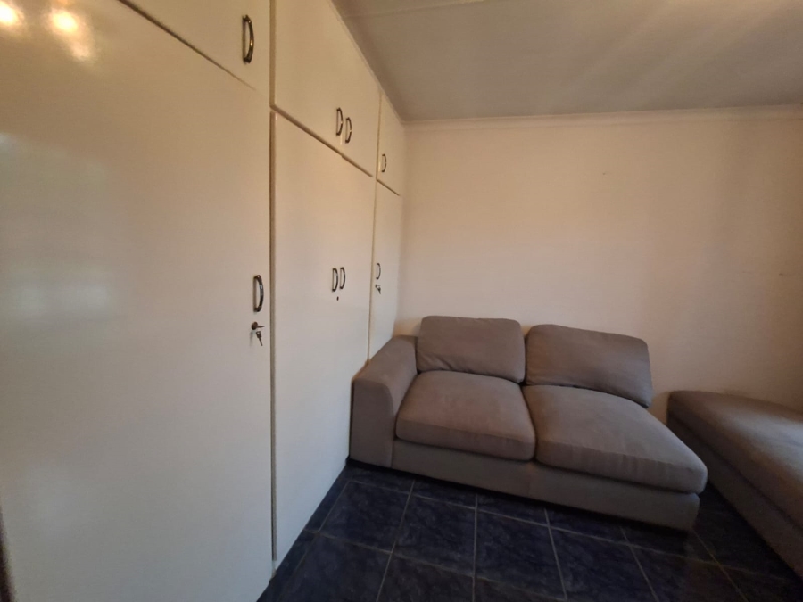 4 Bedroom Property for Sale in Bakerton Gauteng