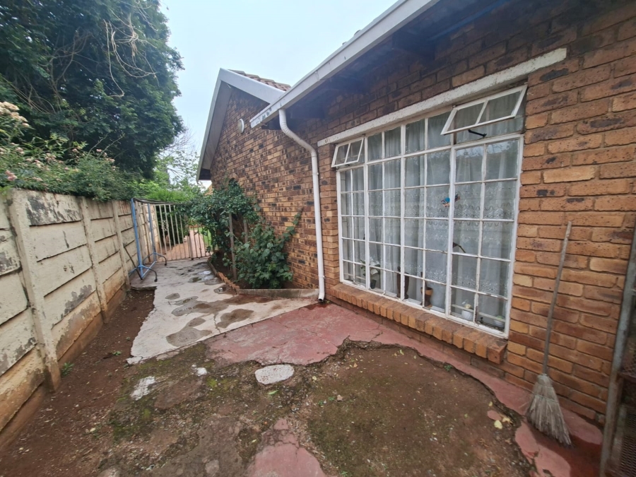 4 Bedroom Property for Sale in Bakerton Gauteng