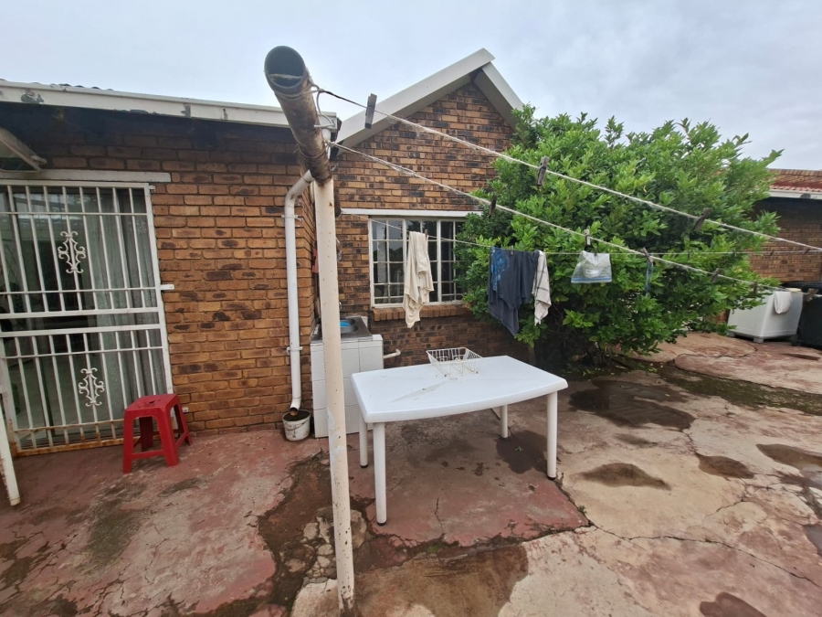 4 Bedroom Property for Sale in Bakerton Gauteng