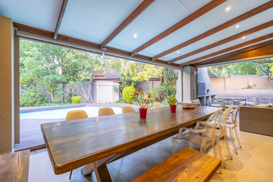 4 Bedroom Property for Sale in Lonehill Gauteng