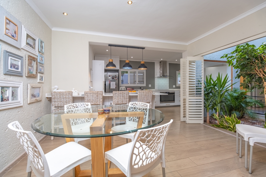 4 Bedroom Property for Sale in Lonehill Gauteng