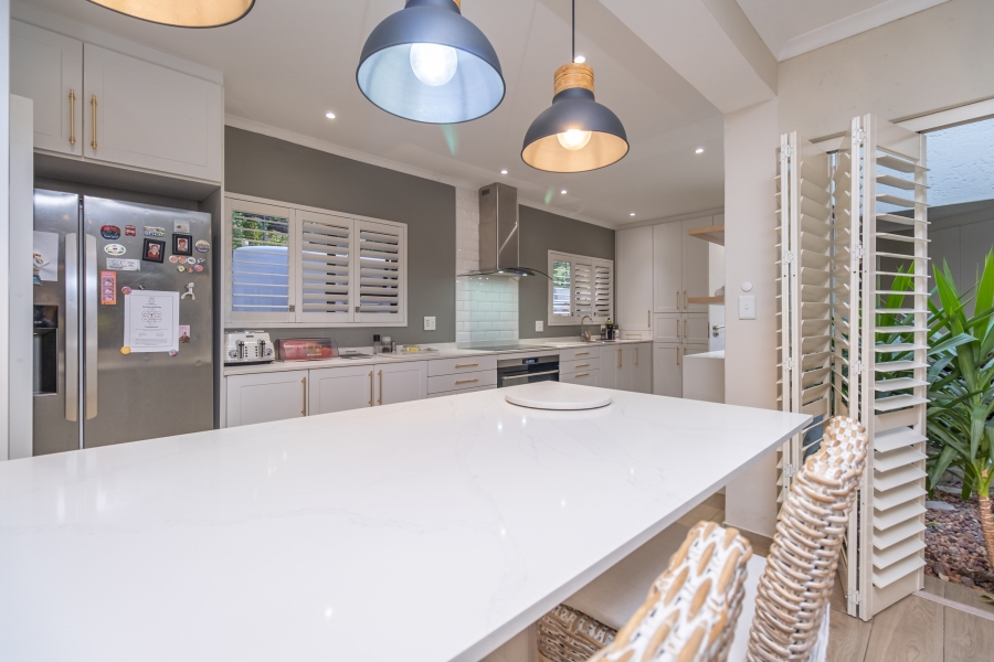 4 Bedroom Property for Sale in Lonehill Gauteng