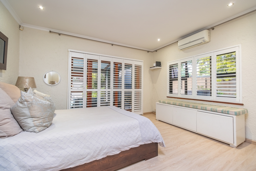 4 Bedroom Property for Sale in Lonehill Gauteng