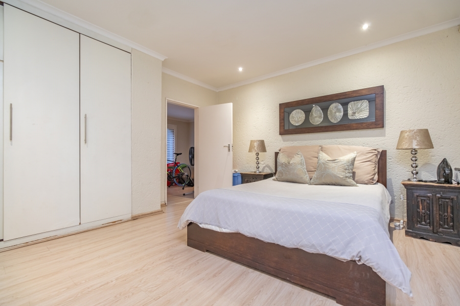 4 Bedroom Property for Sale in Lonehill Gauteng