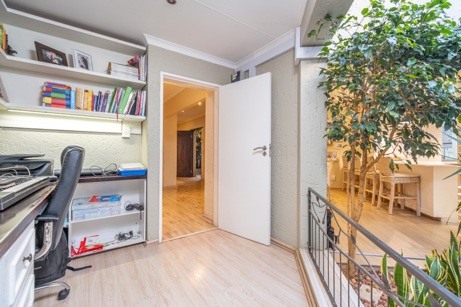 4 Bedroom Property for Sale in Lonehill Gauteng