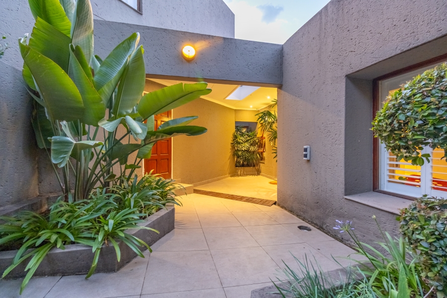 4 Bedroom Property for Sale in Lonehill Gauteng