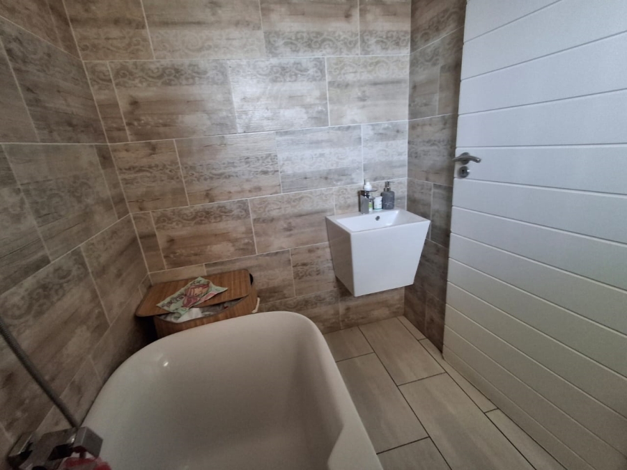 3 Bedroom Property for Sale in Theresa Park Gauteng