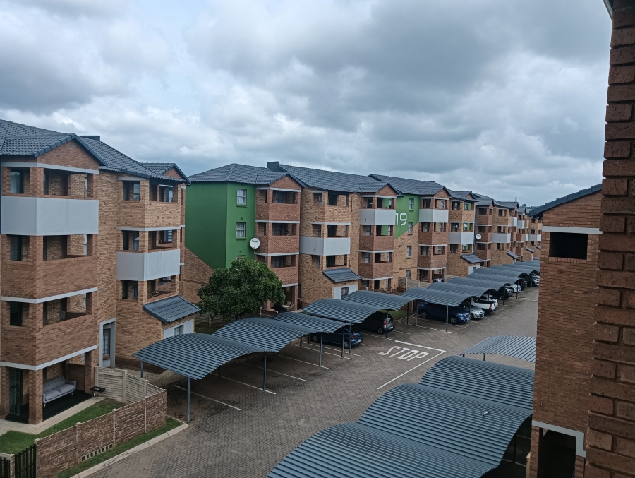 2 Bedroom Property for Sale in Heuweloord Gauteng