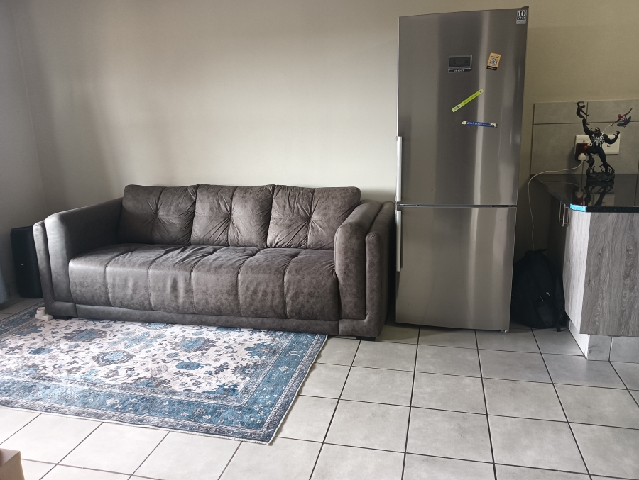 2 Bedroom Property for Sale in Heuweloord Gauteng