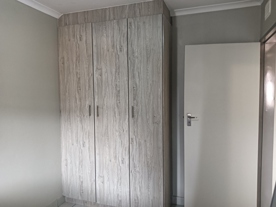 2 Bedroom Property for Sale in Heuweloord Gauteng