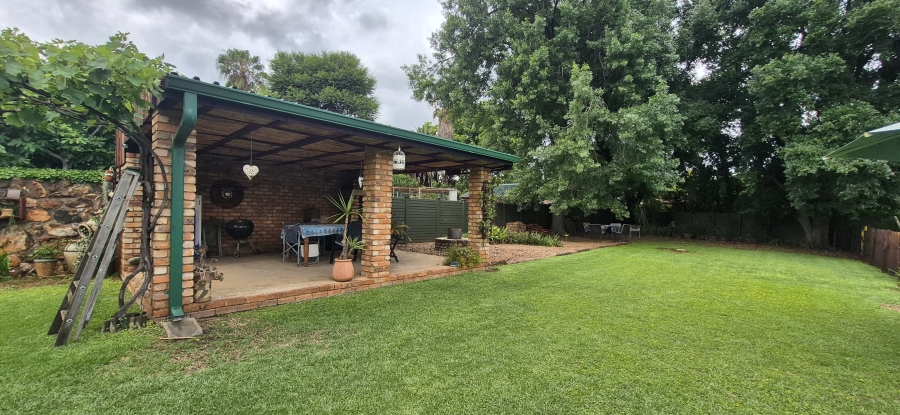 4 Bedroom Property for Sale in Doringkloof Gauteng