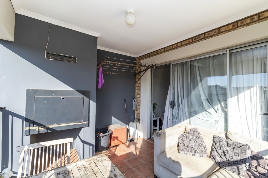 To Let 2 Bedroom Property for Rent in North Riding Gauteng