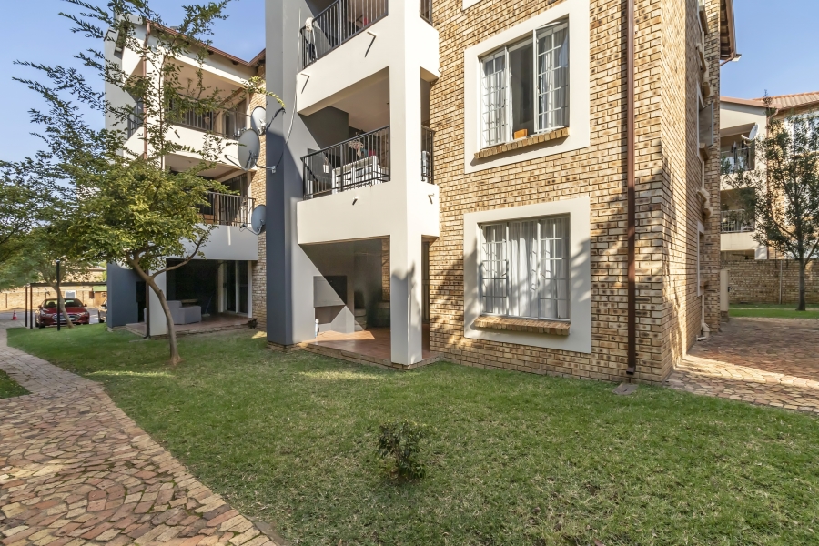 To Let 2 Bedroom Property for Rent in North Riding Gauteng