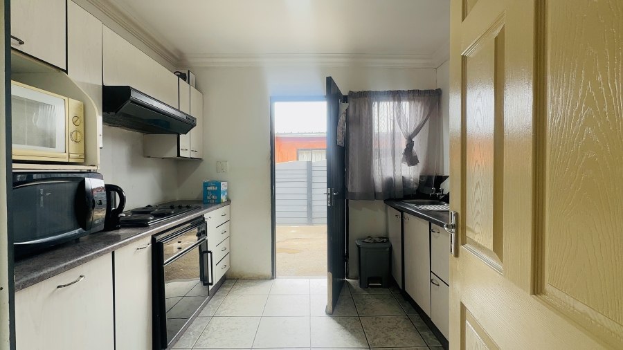 2 Bedroom Property for Sale in Tsakane Ext 5 Gauteng