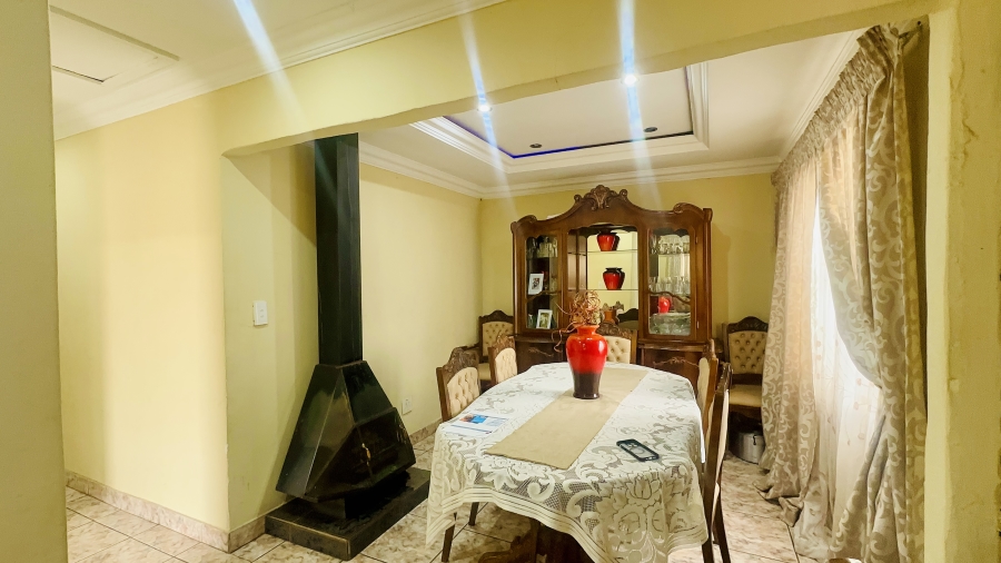 2 Bedroom Property for Sale in Tsakane Ext 5 Gauteng