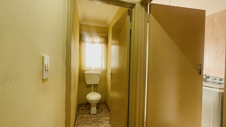 2 Bedroom Property for Sale in Tsakane Ext 5 Gauteng