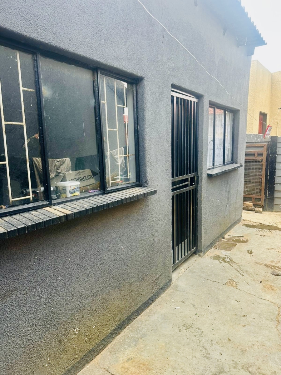2 Bedroom Property for Sale in Tsakane Ext 5 Gauteng