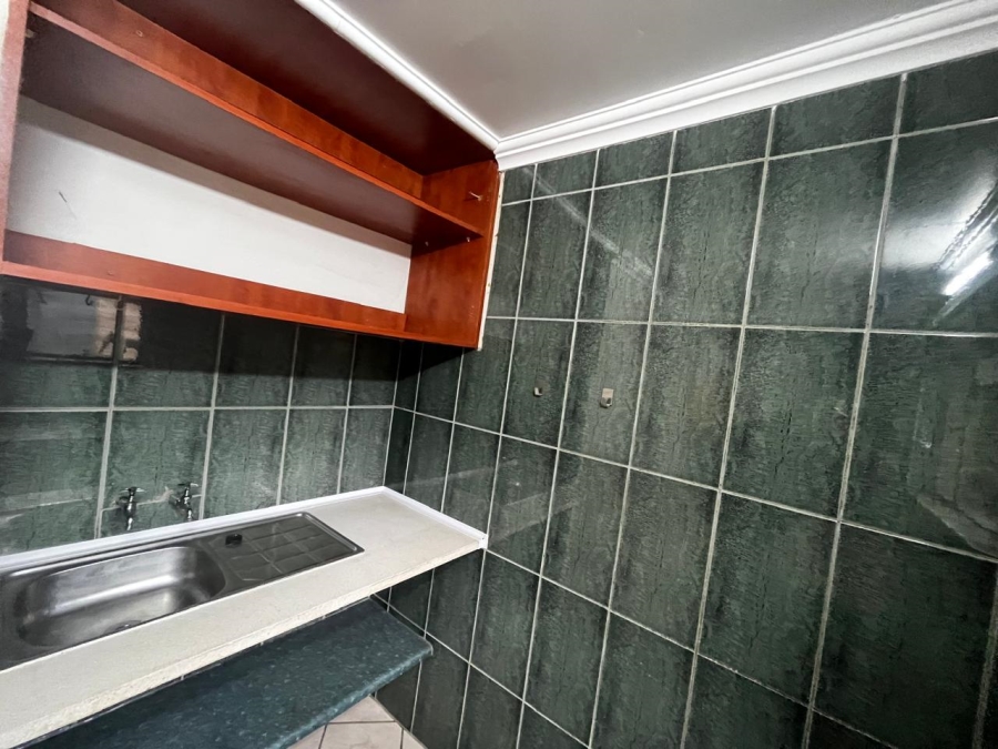 To Let 1 Bedroom Property for Rent in President Park Gauteng