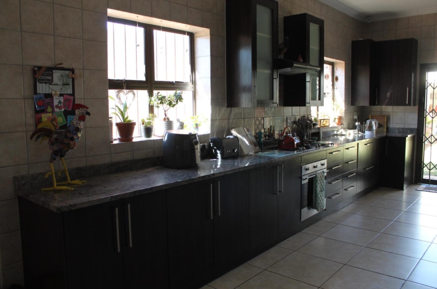4 Bedroom Property for Sale in Kensington Gauteng