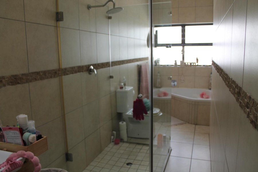 4 Bedroom Property for Sale in Kensington Gauteng
