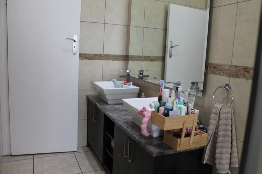 4 Bedroom Property for Sale in Kensington Gauteng