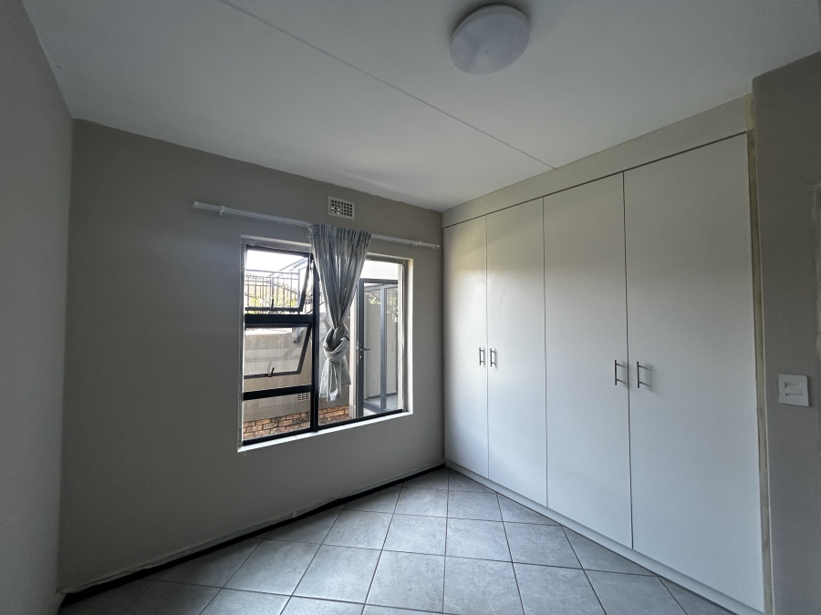 To Let 2 Bedroom Property for Rent in Norton Home Estate AH Gauteng