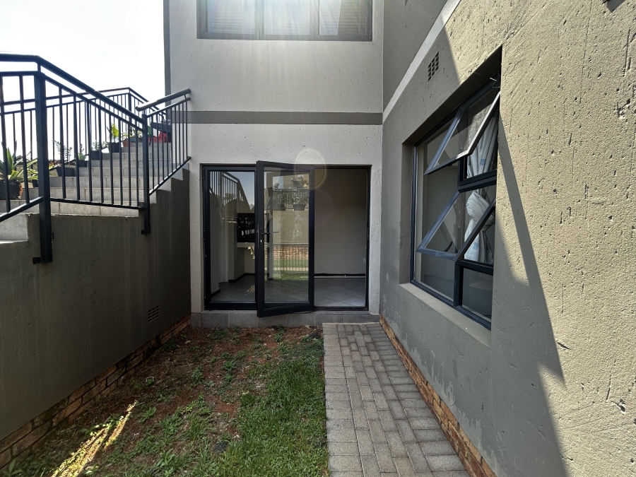 To Let 2 Bedroom Property for Rent in Norton Home Estate AH Gauteng