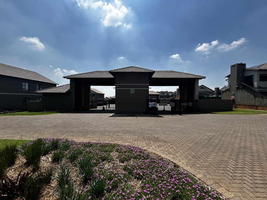 To Let 2 Bedroom Property for Rent in Norton Home Estate AH Gauteng