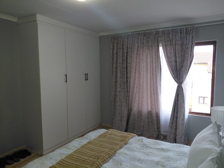 To Let 2 Bedroom Property for Rent in Sundowner Gauteng