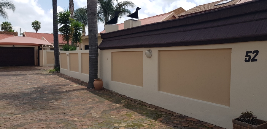 3 Bedroom Property for Sale in Dal Fouche Gauteng
