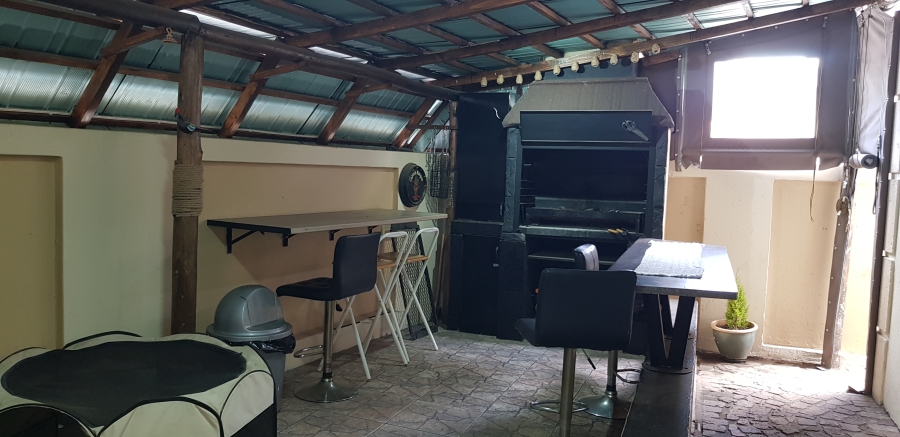 3 Bedroom Property for Sale in Dal Fouche Gauteng