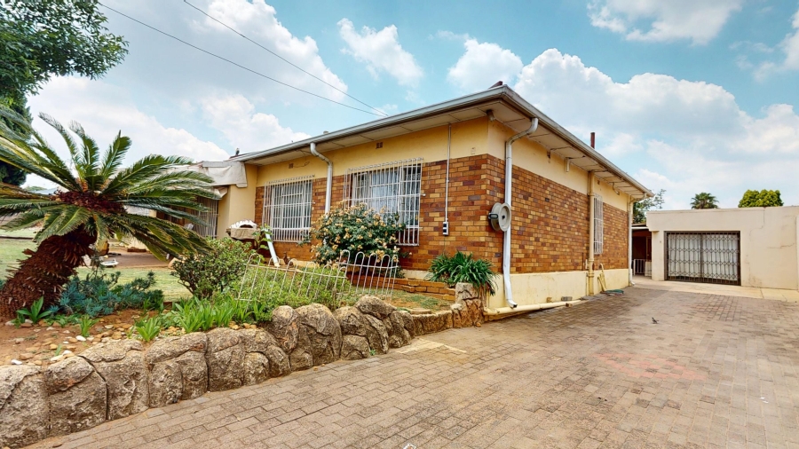 5 Bedroom Property for Sale in Primrose Gauteng