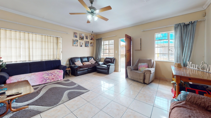 5 Bedroom Property for Sale in Primrose Gauteng
