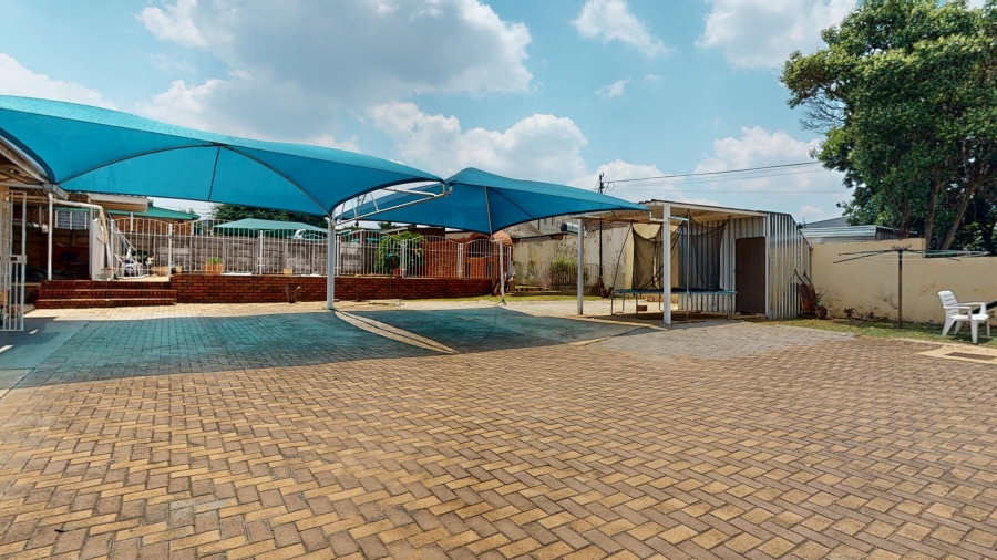 5 Bedroom Property for Sale in Primrose Gauteng